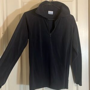 Columbia black zip sweatshirt. Size M. Great shape. Base layer.
